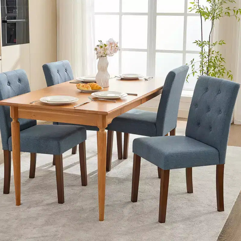 Sedie da pranzo trapuntate – Set da 2, rivestite in lino con gambe in legno