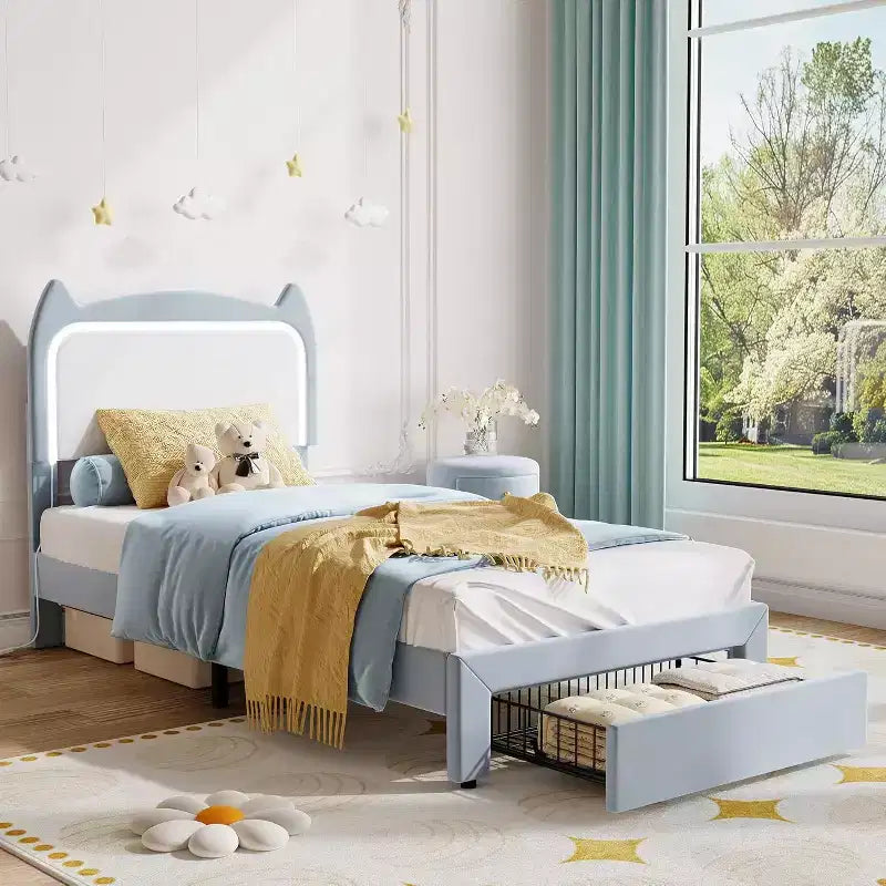 Struttura letto imbottita con testiera a forma di gatto e luci a LED