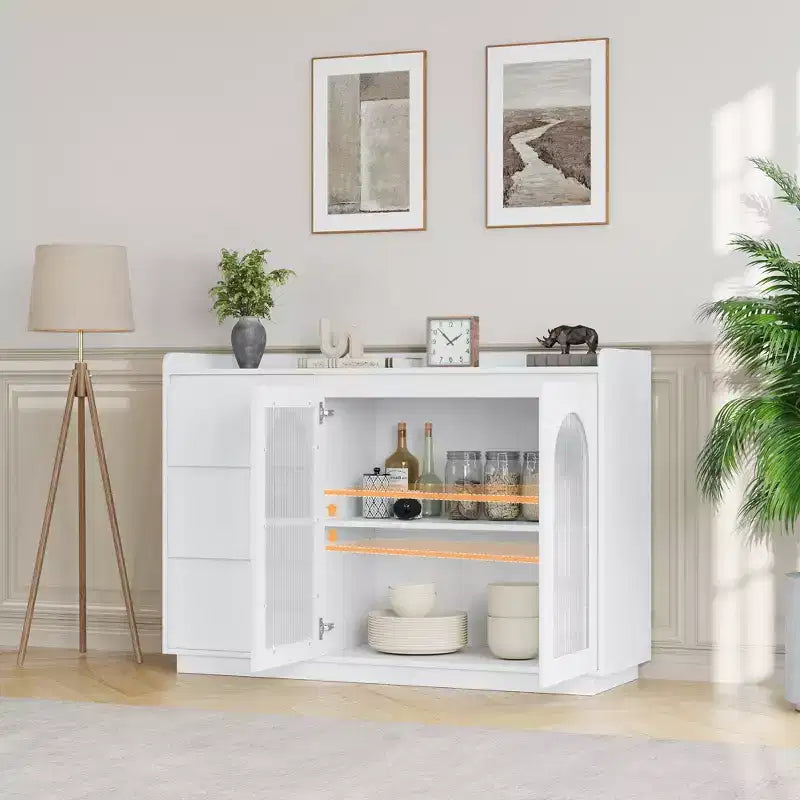 Credenza con luci LED e ante in vetro, 122 cm