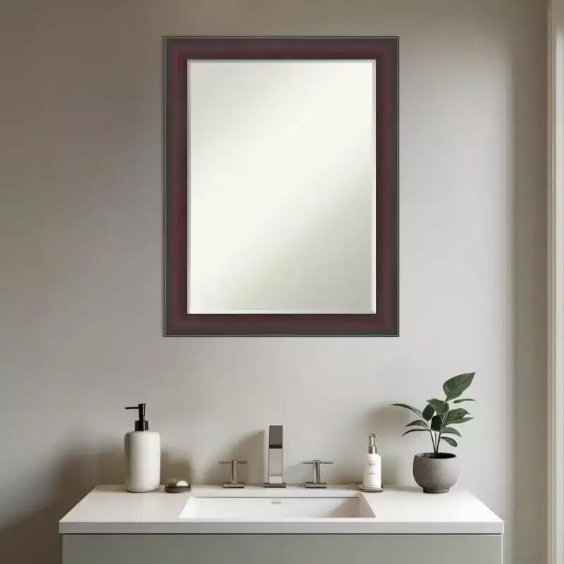 Specchio da parete per bagno con cornice smussata Grand Narrow, da mezzo pollice